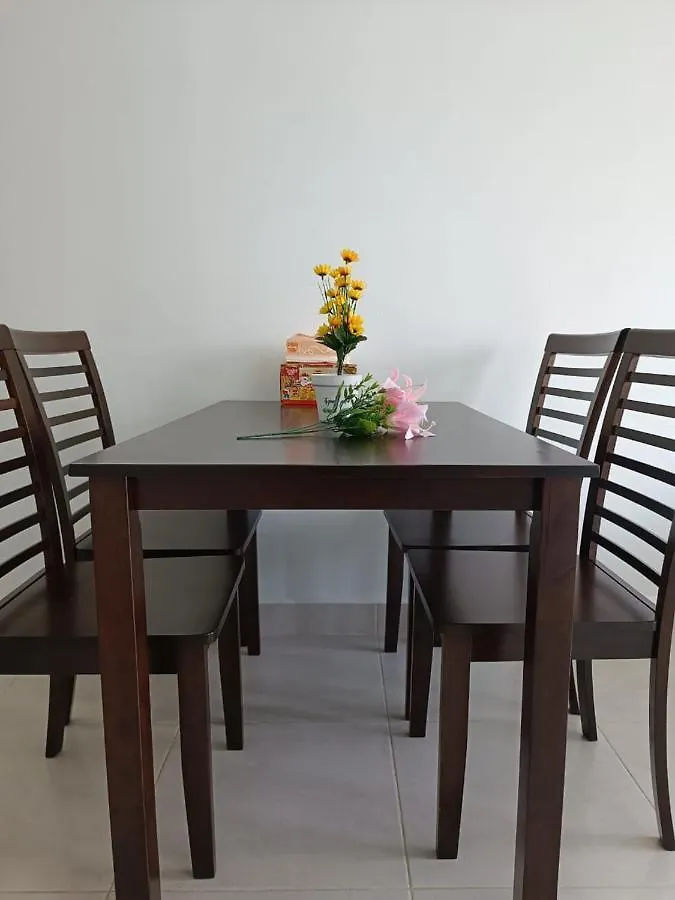 Vim 3 Homestay At Kepong クアラルンプール 0*,  マレーシア